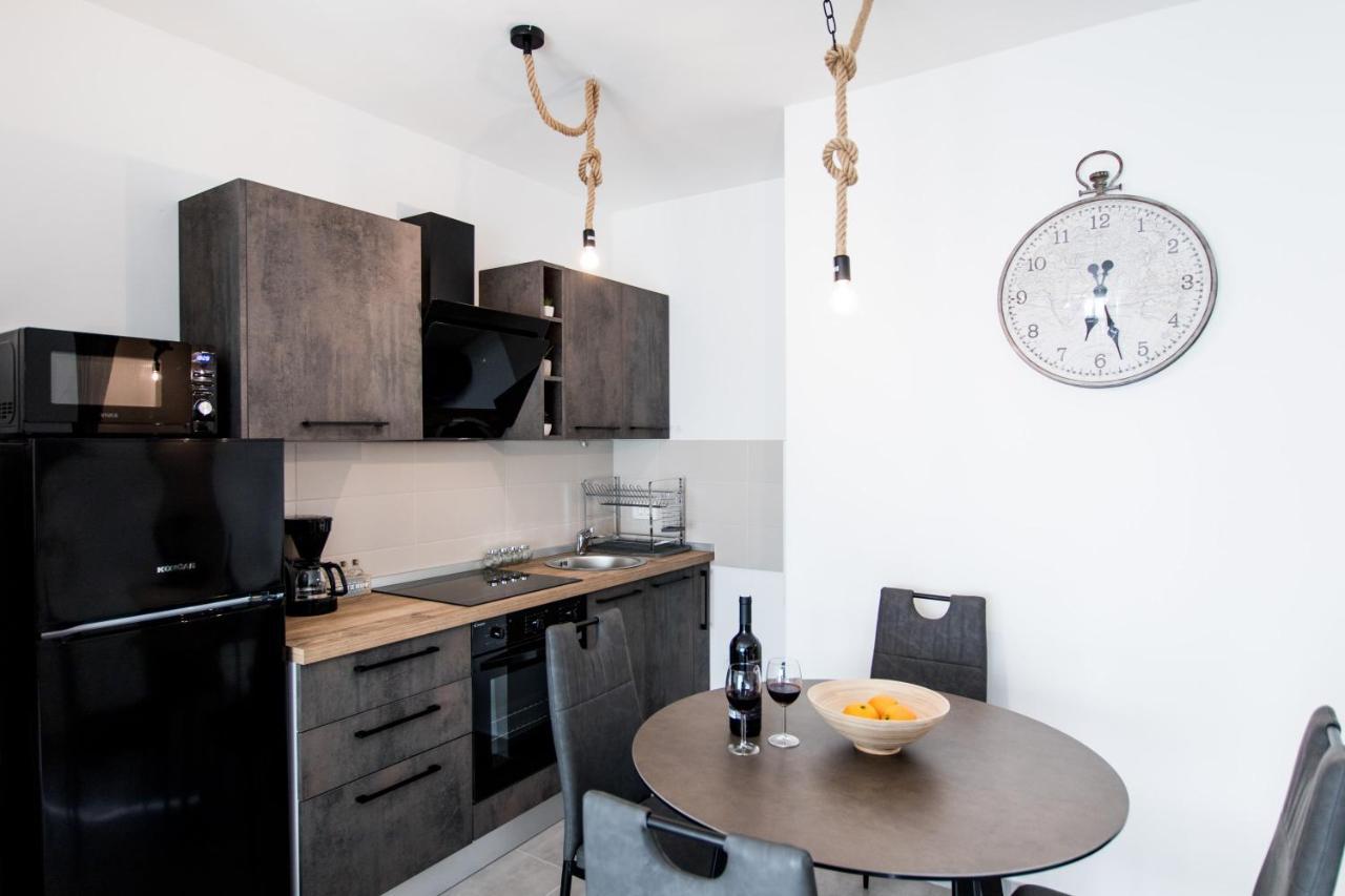4 * Apartment Sunset Close To The Sea Kastela Ngoại thất bức ảnh